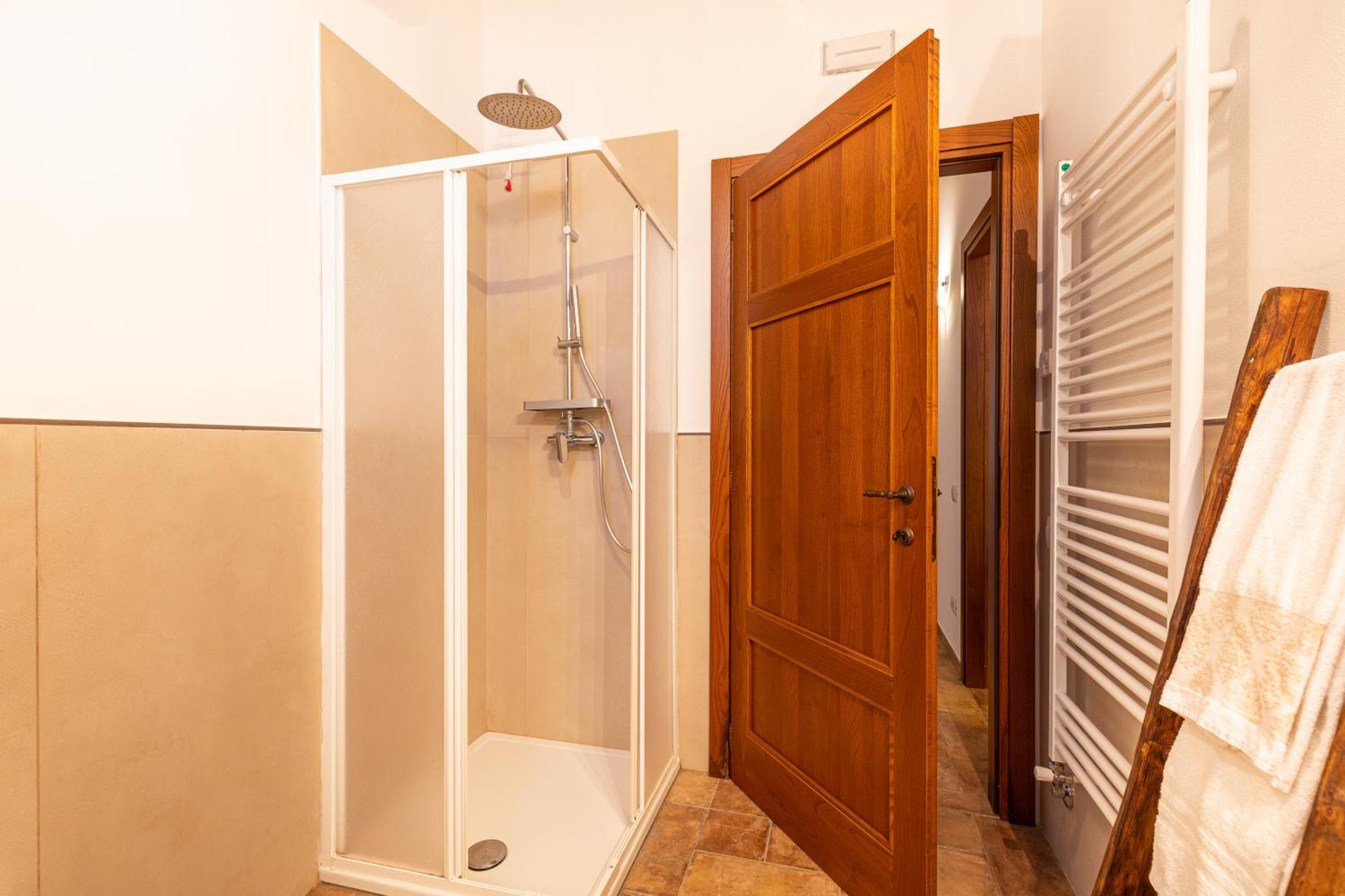 Agriturismo Il Casato - Il Torchio ปีเอนซา ภายนอก รูปภาพ
