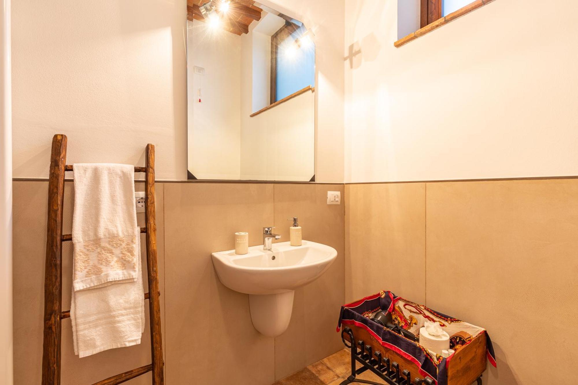 Agriturismo Il Casato - Il Torchio ปีเอนซา ภายนอก รูปภาพ